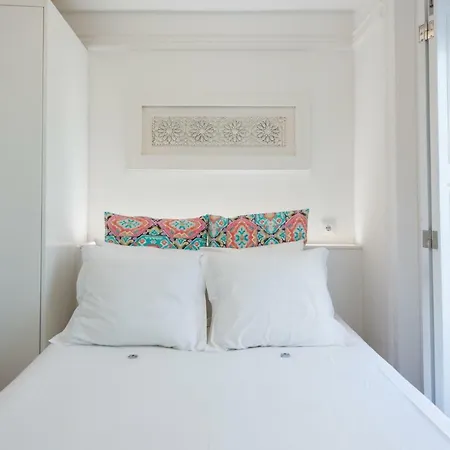 Olarias 2 Bedroom Near The Castle * Лиссабон