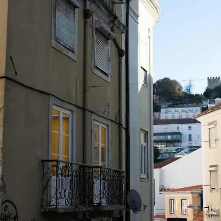 Апартаменты Olarias 2 Bedroom Near The Castle Лиссабон