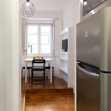 Olarias 2 Bedroom Near The Castle * Лиссабон